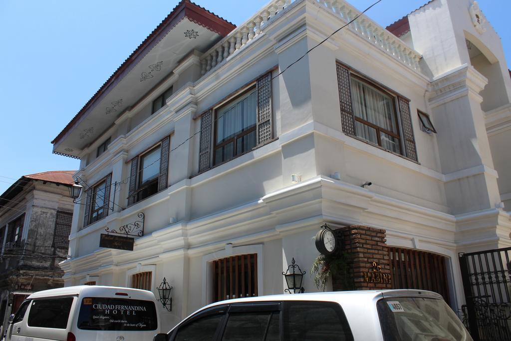 Ciudad Fernandina Hotel Vigan Bagian luar foto