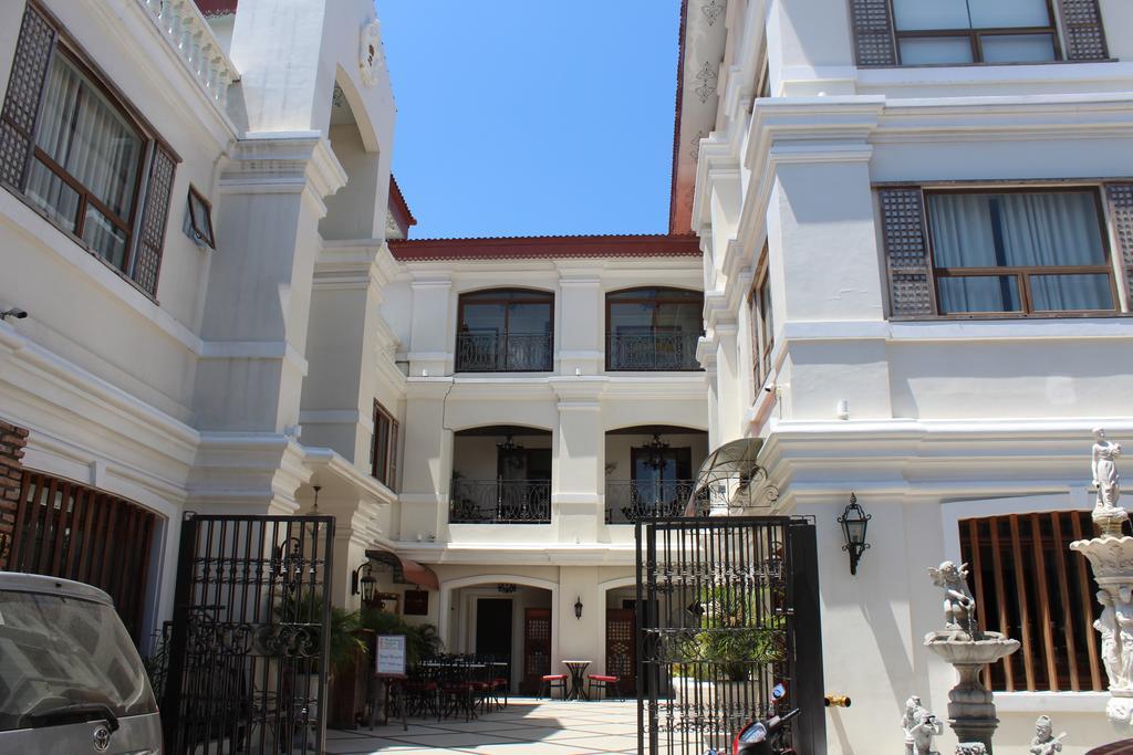 Ciudad Fernandina Hotel Vigan Bagian luar foto